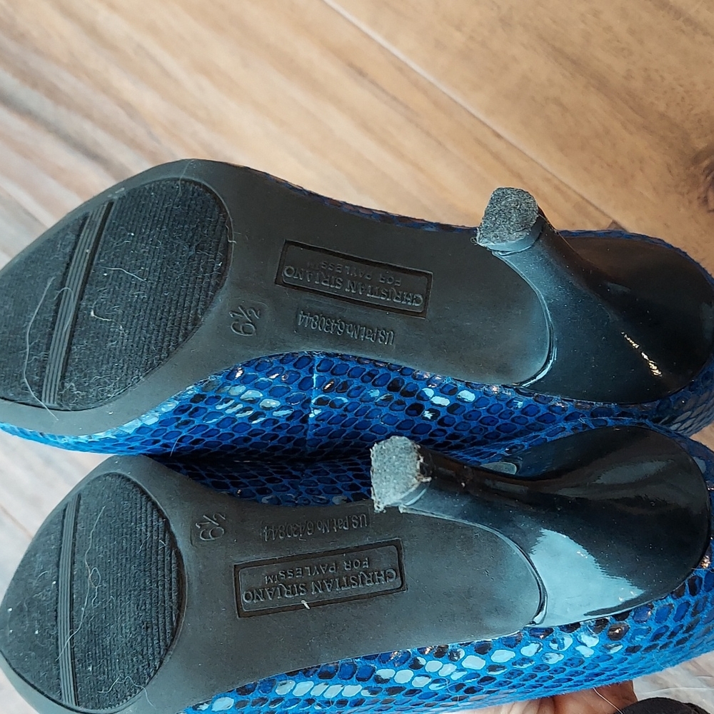 Pumps - Picture 5 of 5